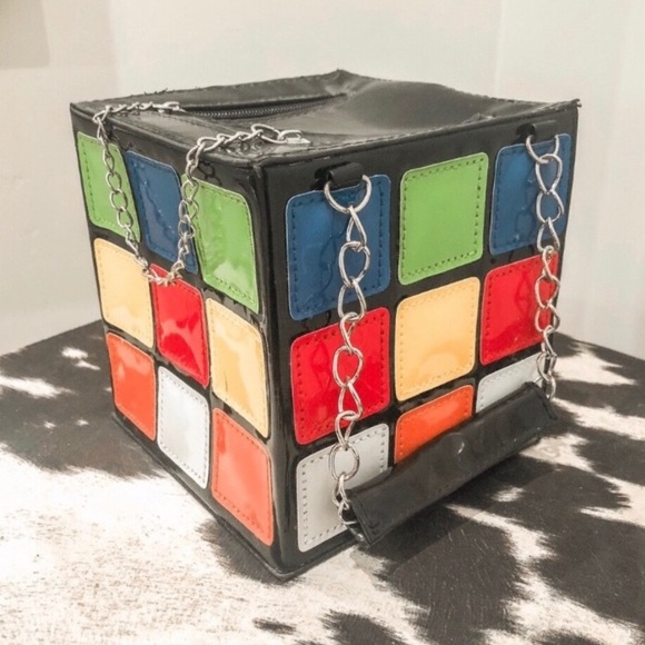 ✨SOLD✨ RUBIKS CUBE RETRO STYLE TOP HANDLE PURSE - Picture 3 of 5
